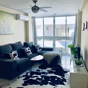 https://beautiful-modern-apartment-100m-from-the-sea.1costadelsol.com